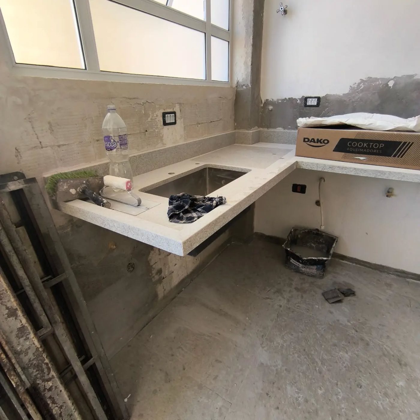 Da obra bruta à cozinha pronta pra valorizar o imóvel